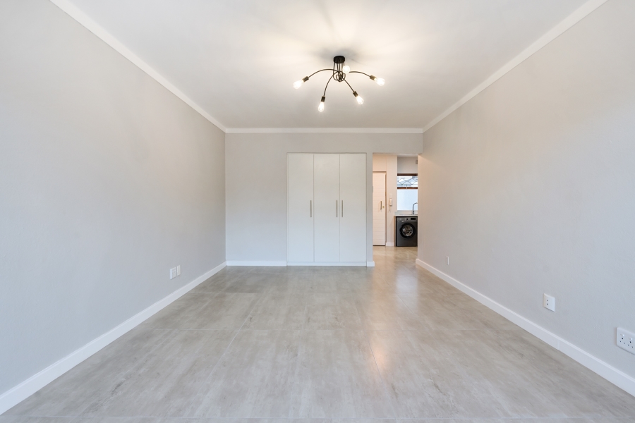 To Let 0 Bedroom Property for Rent in Sea Point Western Cape